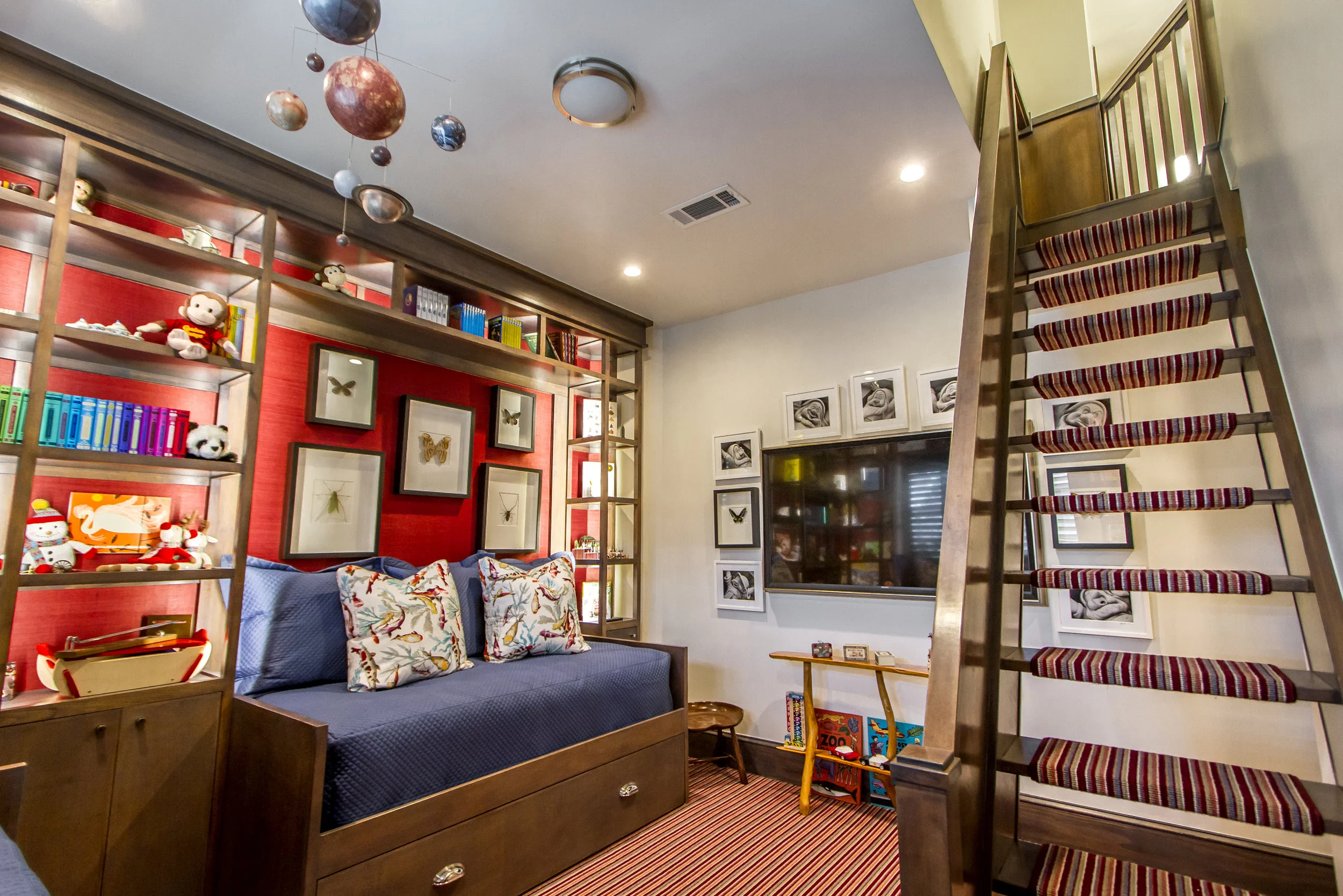 Custom home interior by Rosenbach Contractors